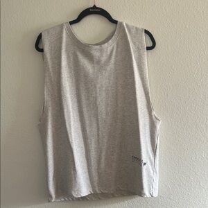 Fabletics Light Gray Muscle Tee